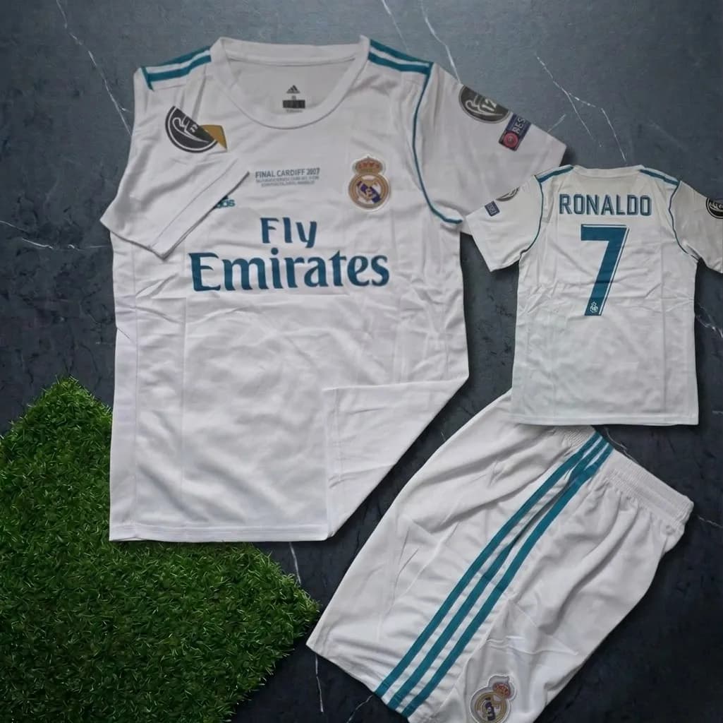 Real Madrid 2017-18 home kit (Ronaldo-7)