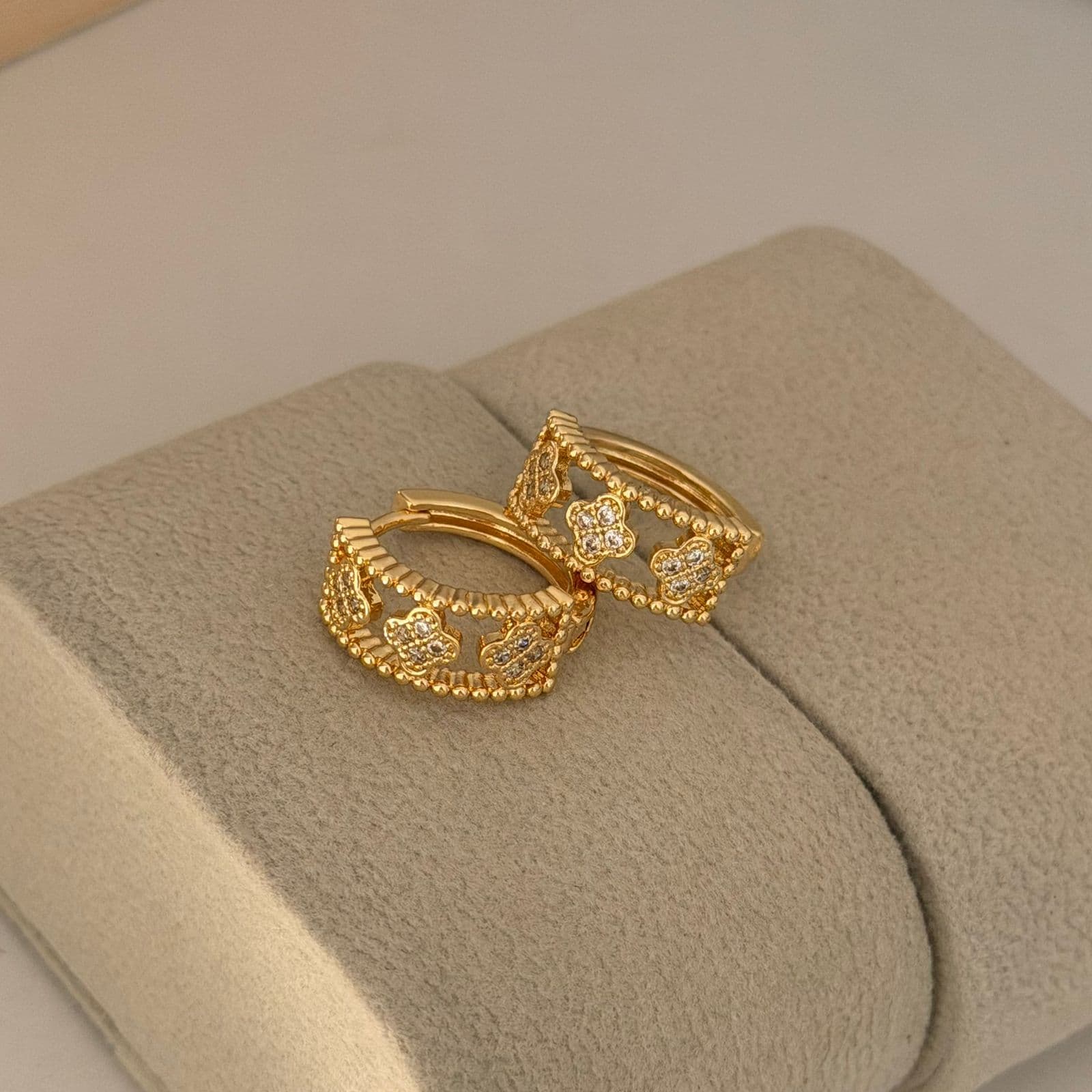 Aura earrings