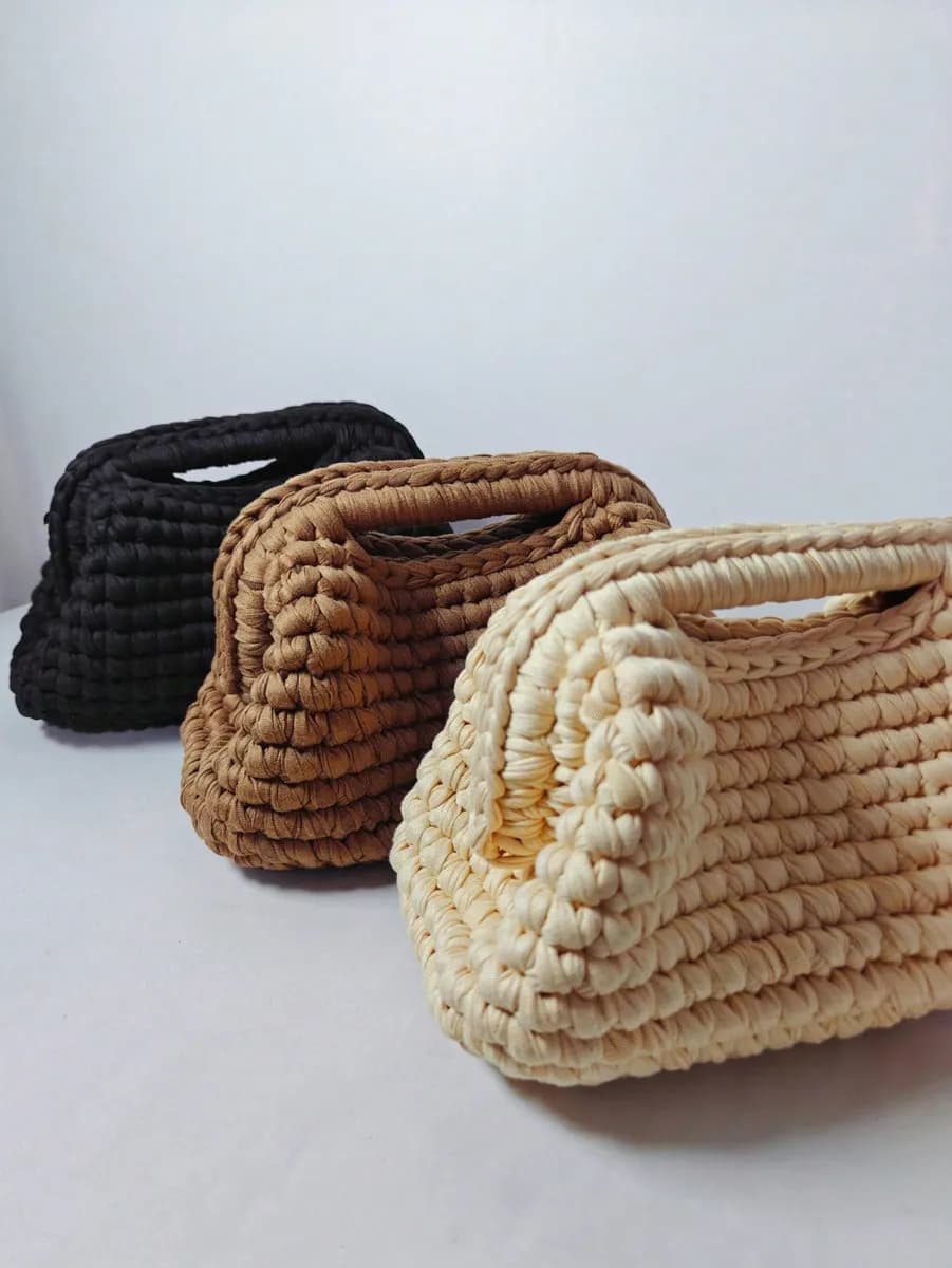 Thick yarn handmade bag