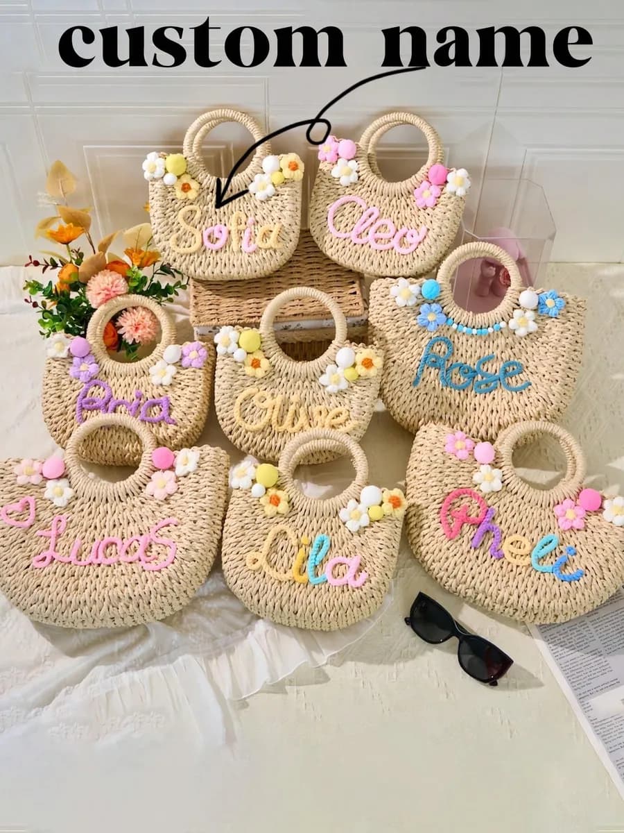Sweet straw bags