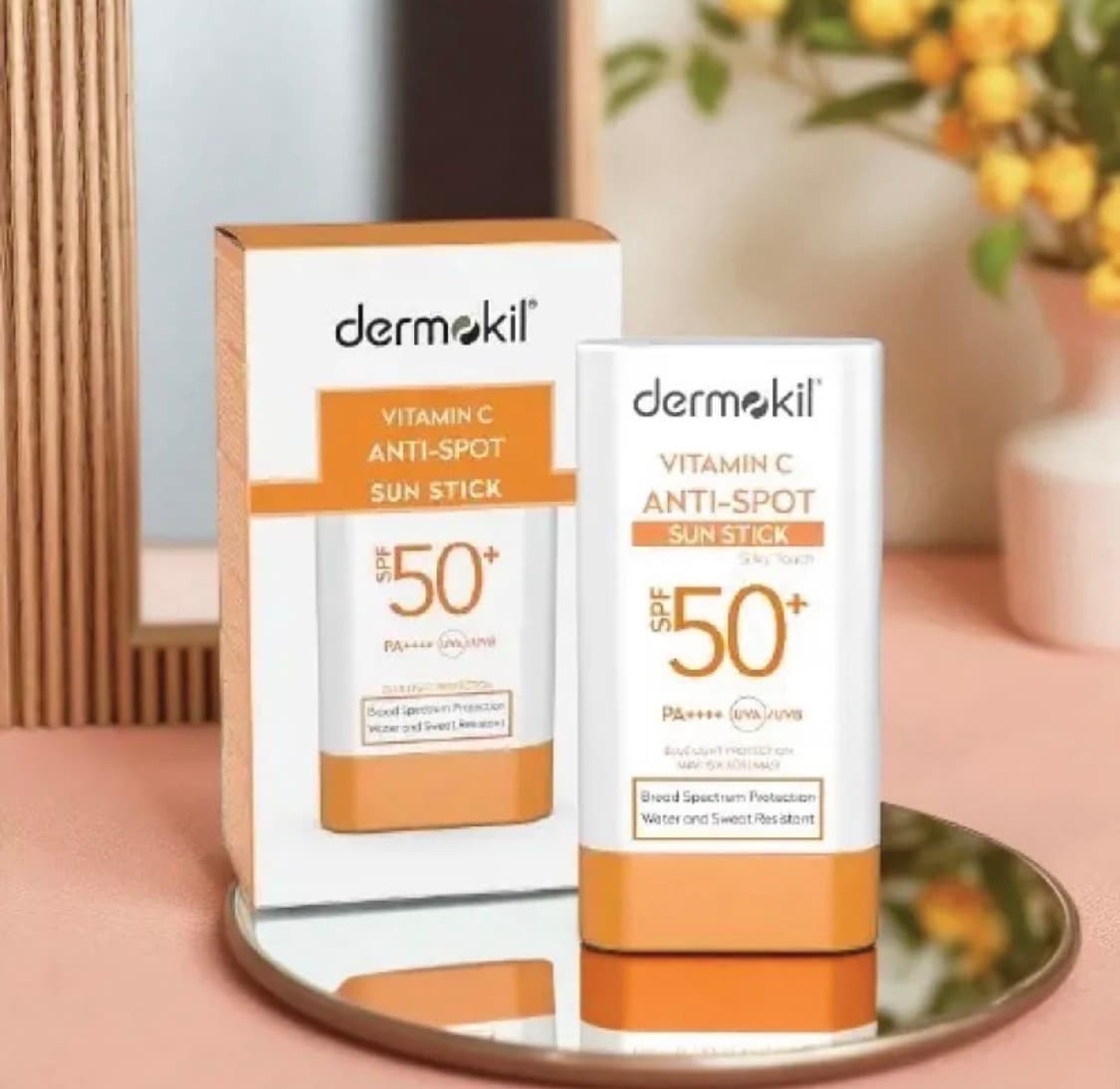 Vitamin C Sun Stick SPF 50+ - Brightening & Anti-Dark Spot Sunscreen by Dermokil