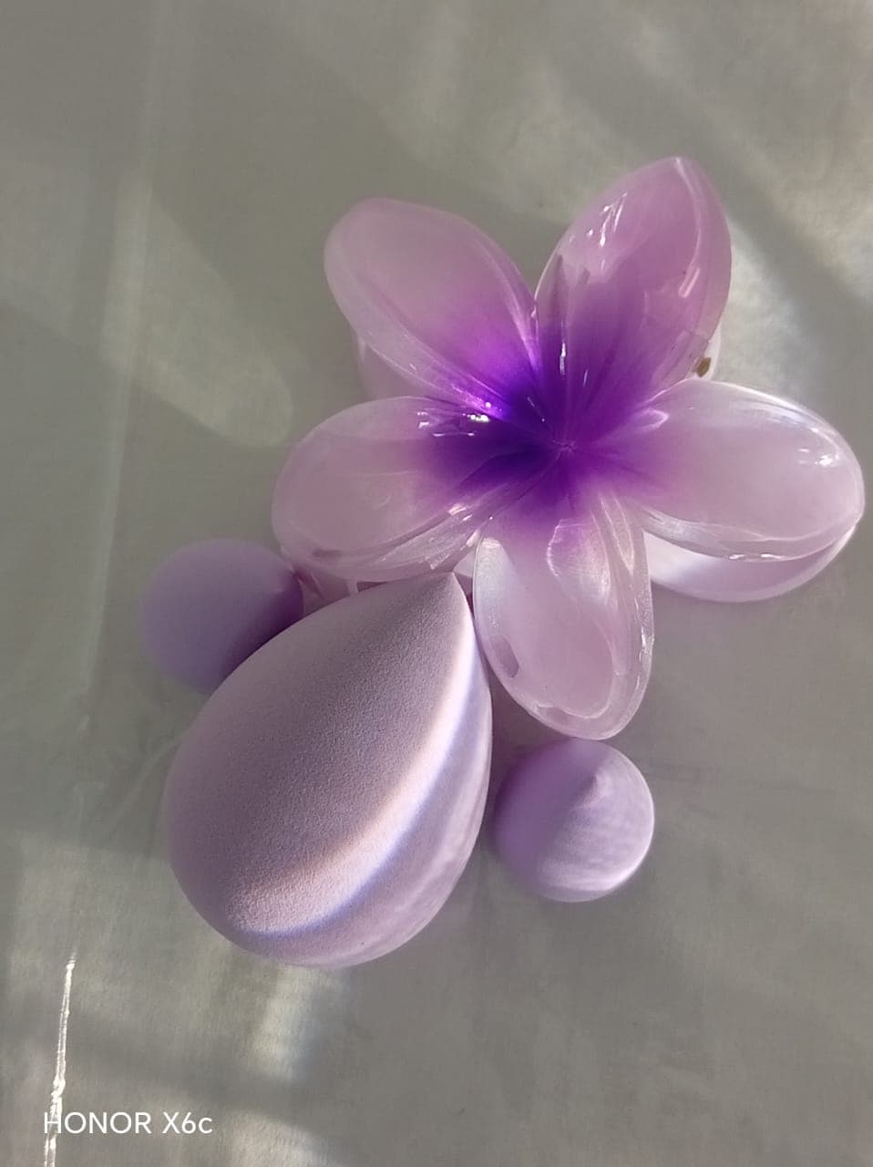 Hair clip and Beauty Blender set