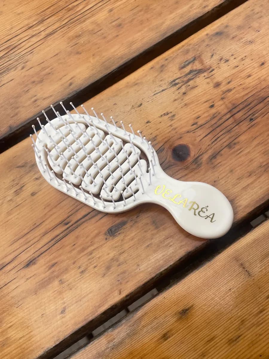 Mini hair brush