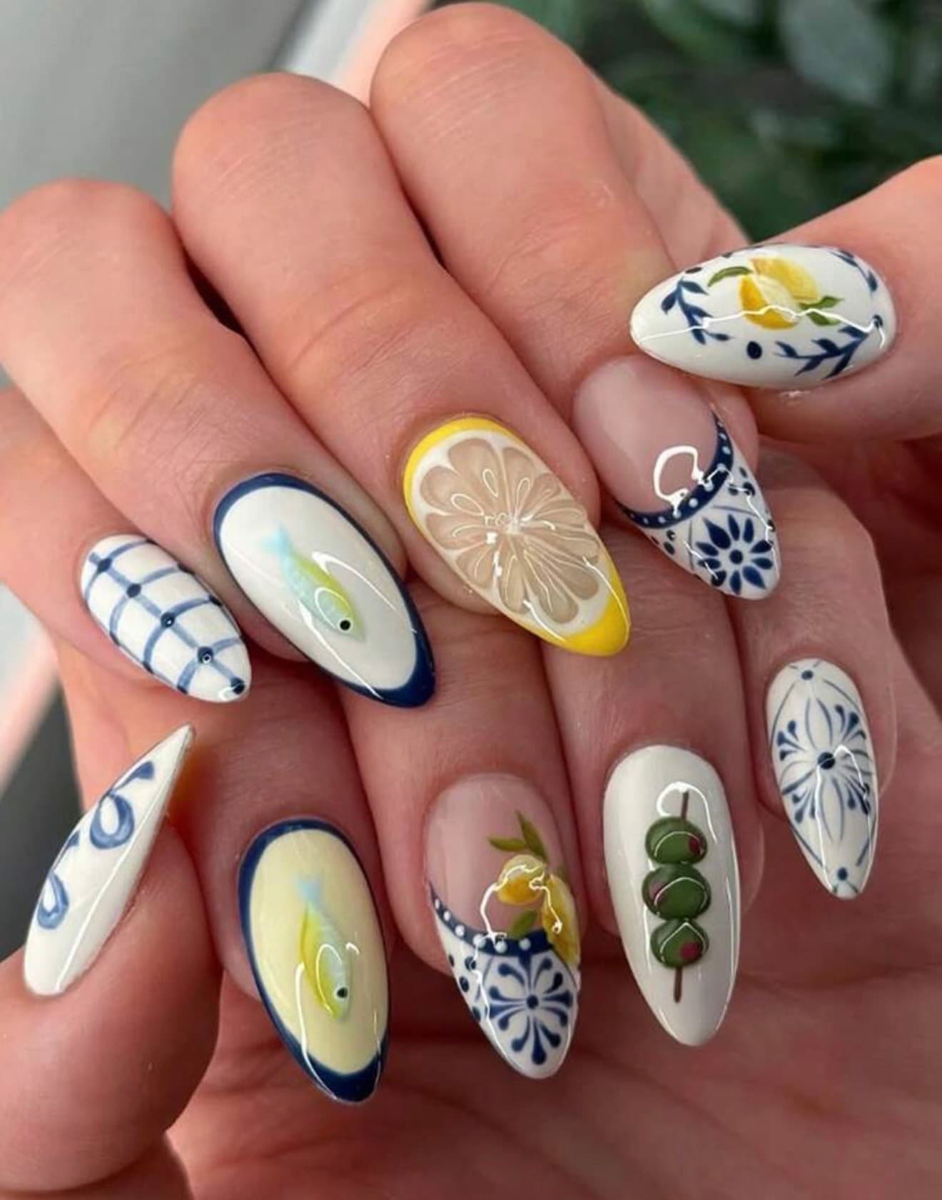 π Mediterranean Lemon Press-On Nails